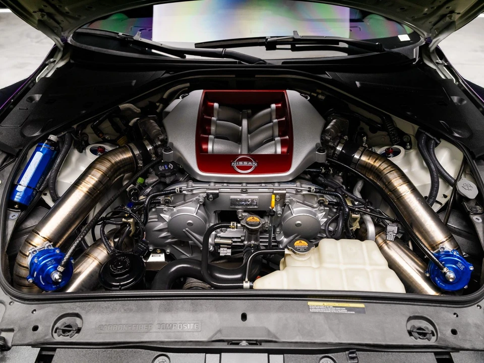 2023 Nissan R35 GT-R Premium - Image 2 of 31