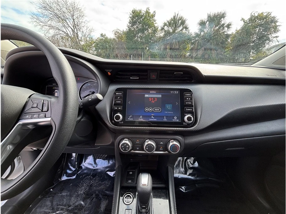 2023 Nissan Kicks - Image 11 of 21