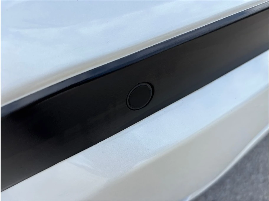 2023 Nissan Kicks - Image 15 of 21