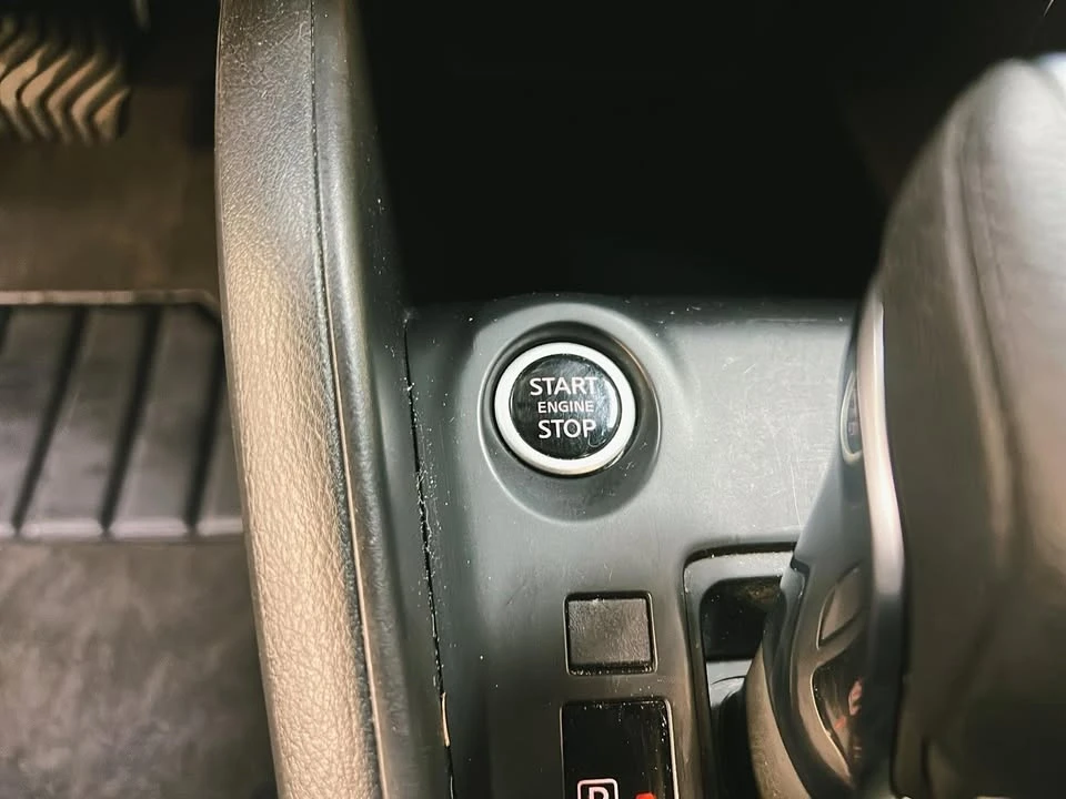 2023 Nissan Kicks - Image 17 of 20