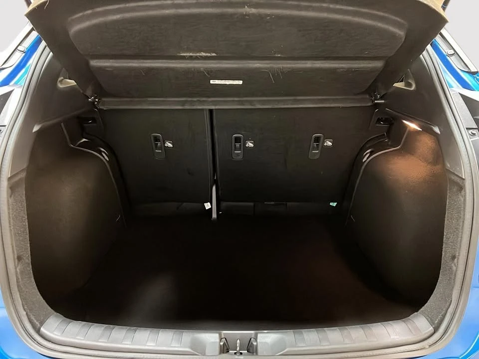 2023 Nissan Kicks - Image 12 of 20