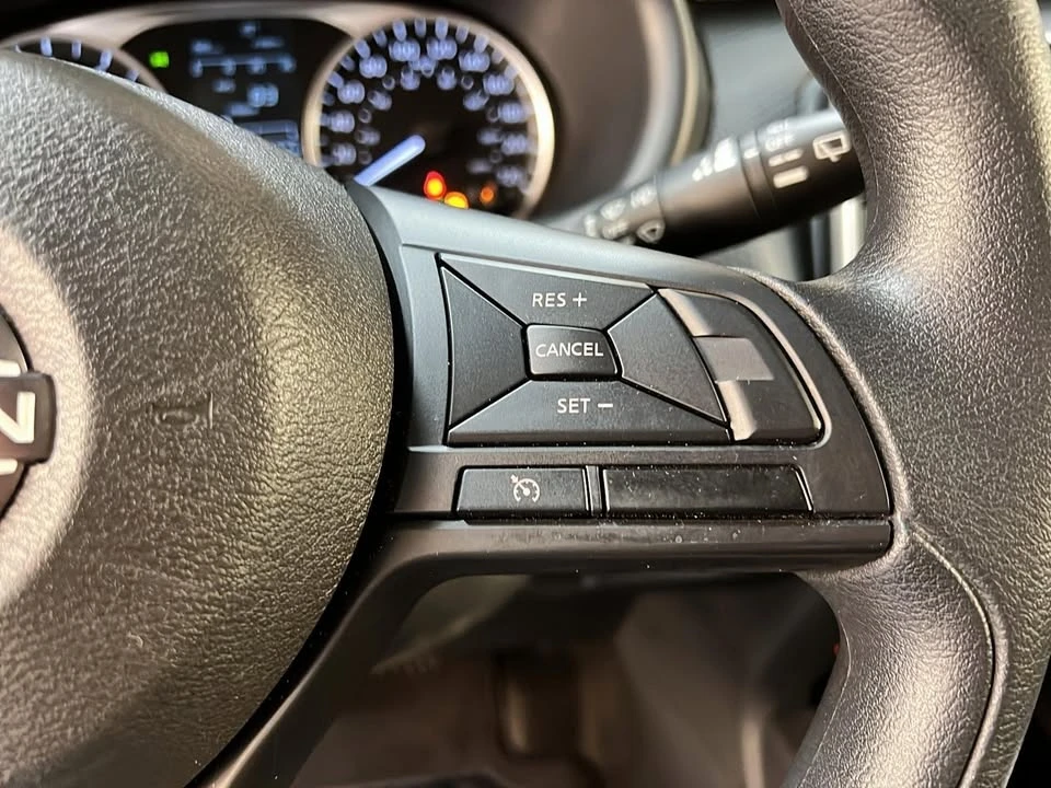 2023 Nissan Kicks - Image 18 of 20