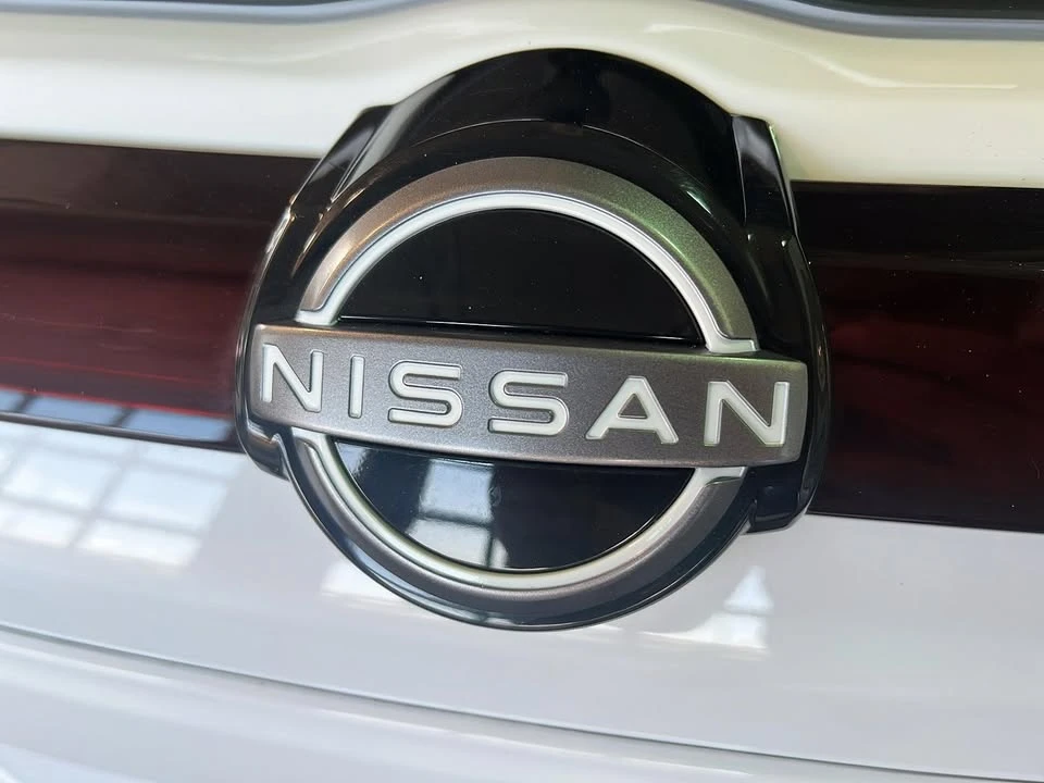2023 Nissan Kicks - Image 15 of 17