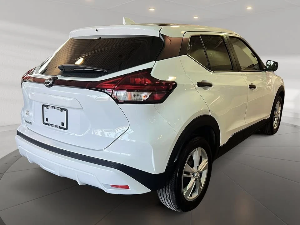 2023 Nissan Kicks - Image 4 of 17