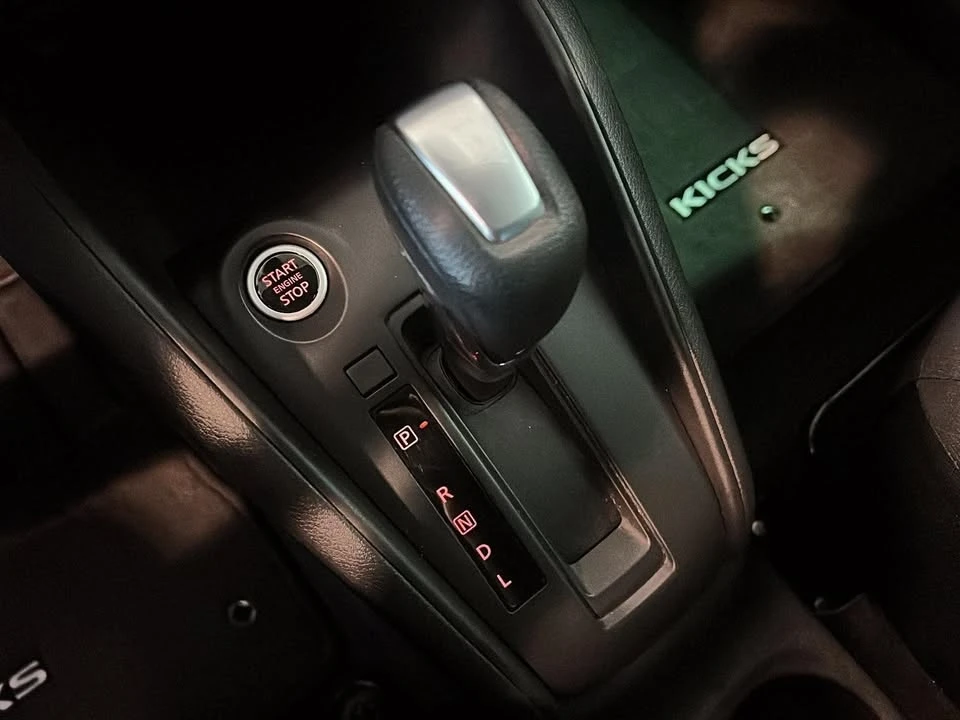 2023 Nissan Kicks - Image 10 of 17