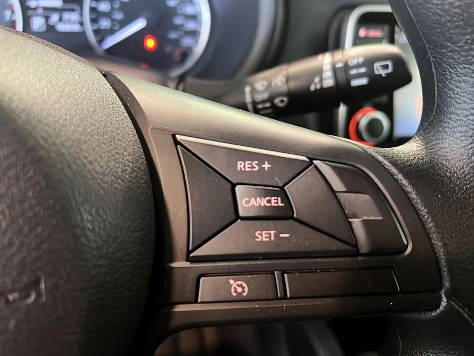 2023 Nissan Kicks - Image 11 of 17