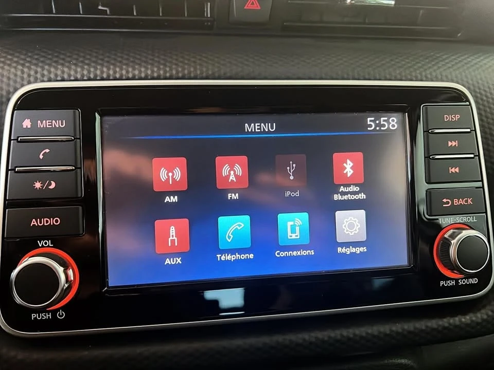 2023 Nissan Kicks - Image 8 of 17