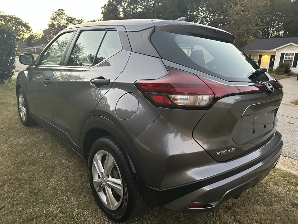 2023 Nissan Kicks - Image 6 of 19