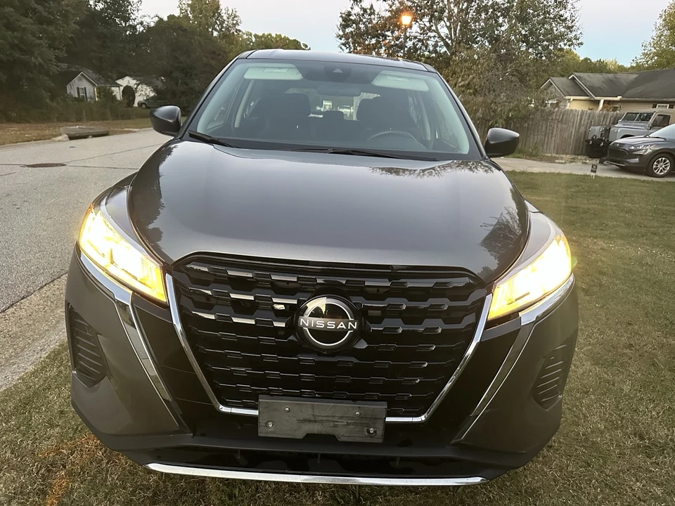 2023 Nissan Kicks - Image 8 of 19