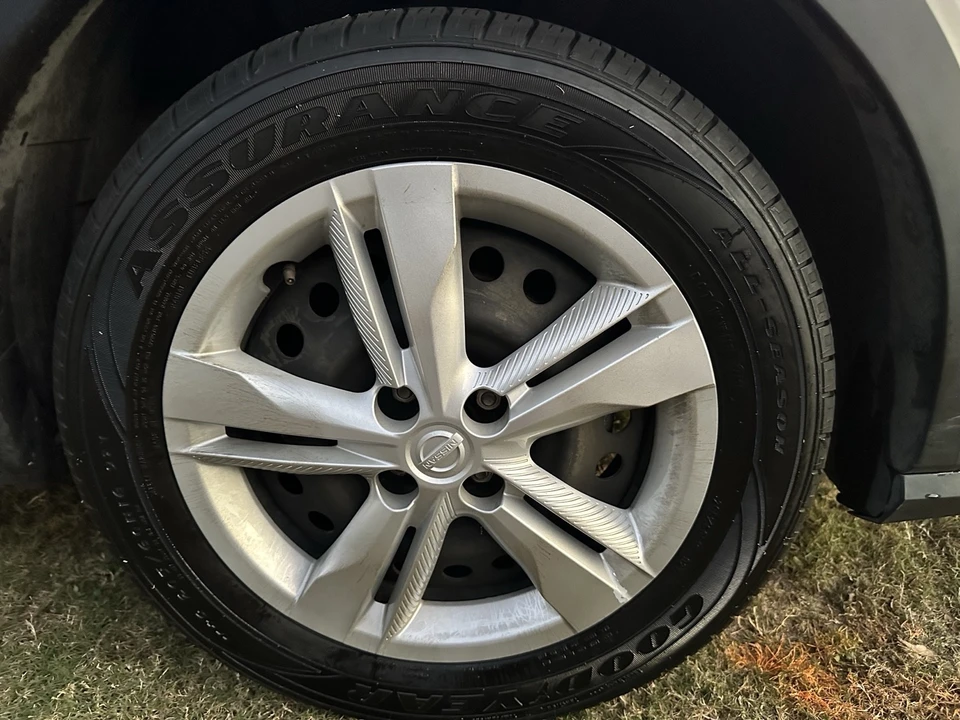 2023 Nissan Kicks - Image 11 of 19