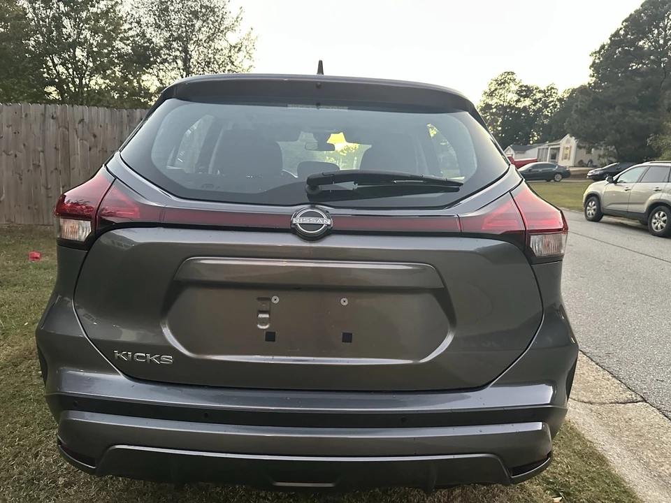 2023 Nissan Kicks - Image 5 of 19