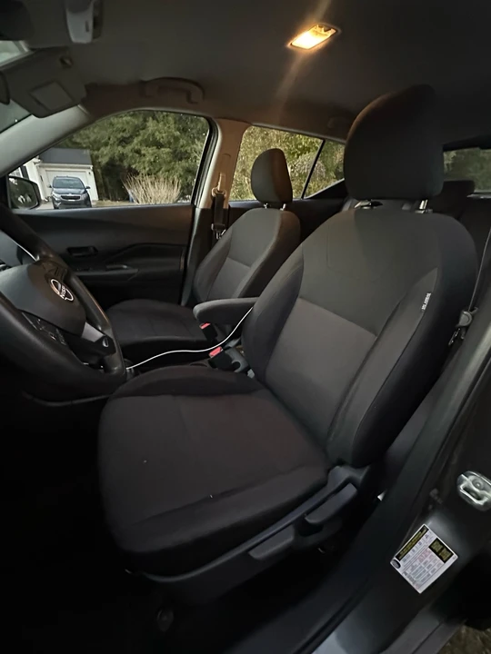 2023 Nissan Kicks - Image 16 of 19