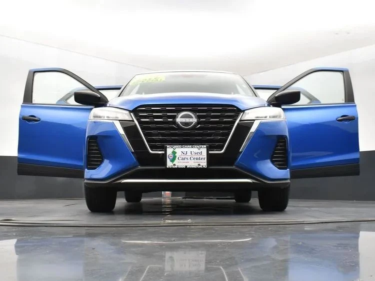 2023 Nissan Kicks - Image 11 of 12