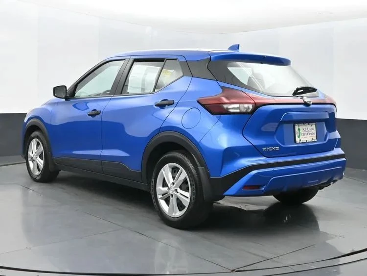2023 Nissan Kicks - Image 9 of 12