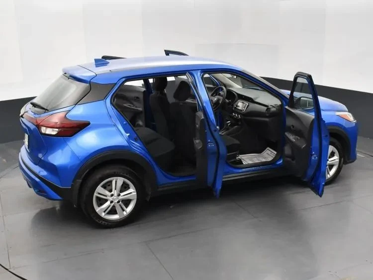 2023 Nissan Kicks - Image 6 of 12
