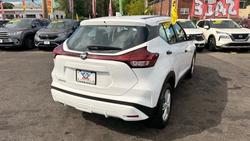 2023 Nissan Kicks - Image 7 of 12