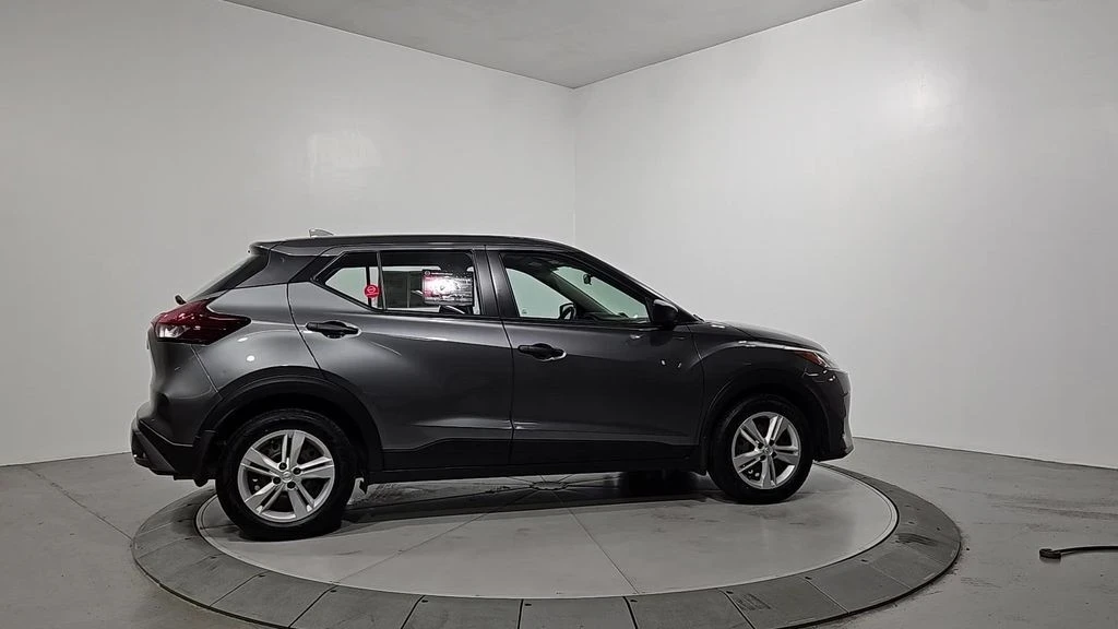 2023 Nissan Kicks - Image 8 of 12