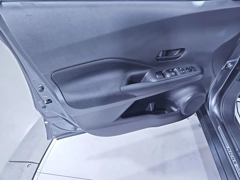 2023 Nissan Kicks - Image 12 of 12