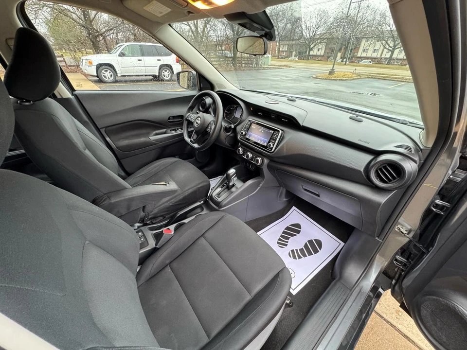 2023 Nissan Kicks - Image 11 of 18