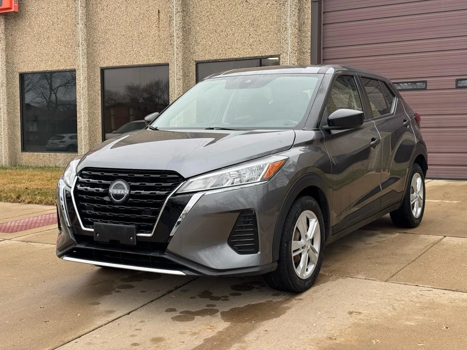 2023 Nissan Kicks - Image 3 of 18