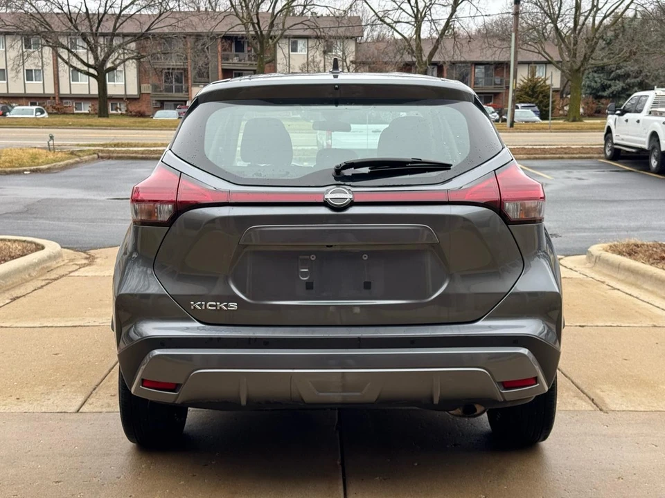 2023 Nissan Kicks - Image 6 of 18