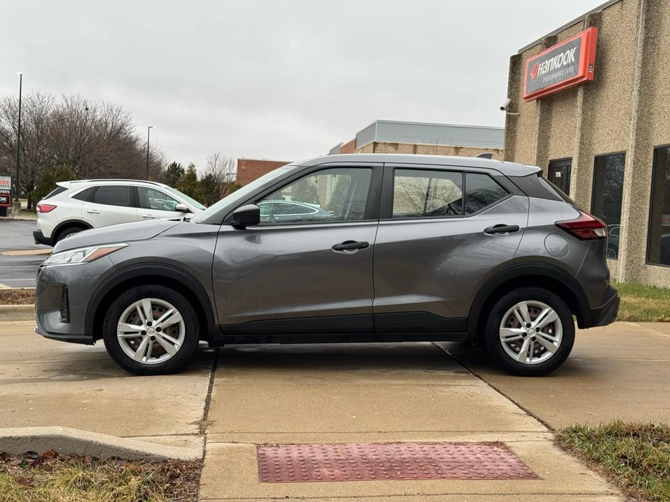 2023 Nissan Kicks - Image 4 of 18