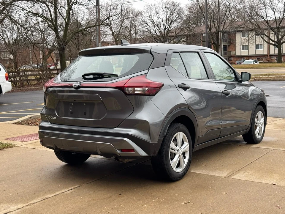 2023 Nissan Kicks - Image 7 of 18