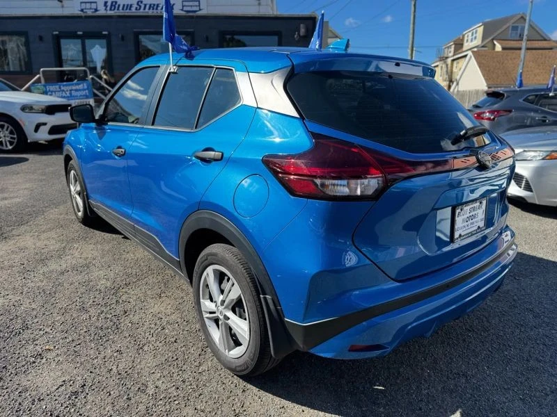 2023 Nissan Kicks - Image 8 of 12