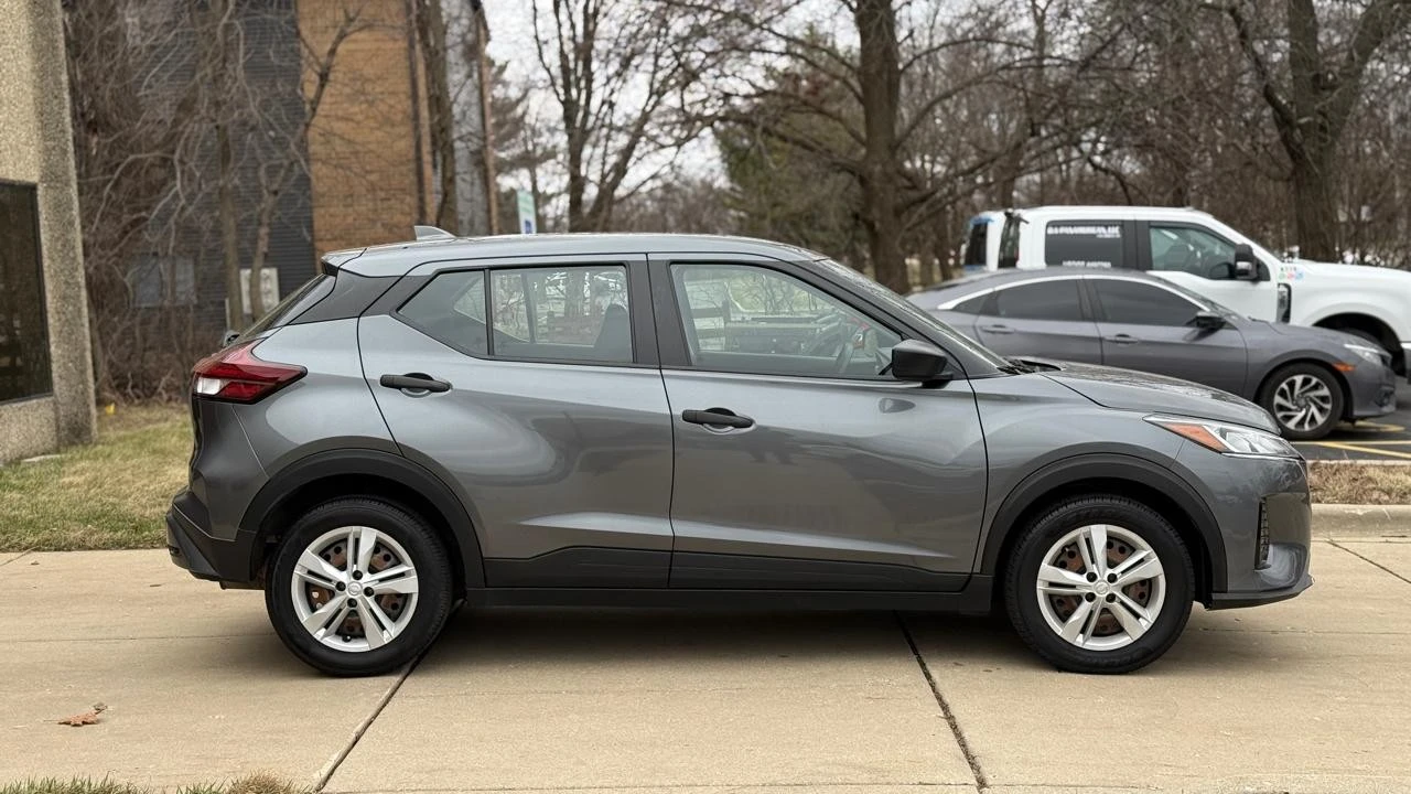 2023 Nissan Kicks - Image 8 of 21