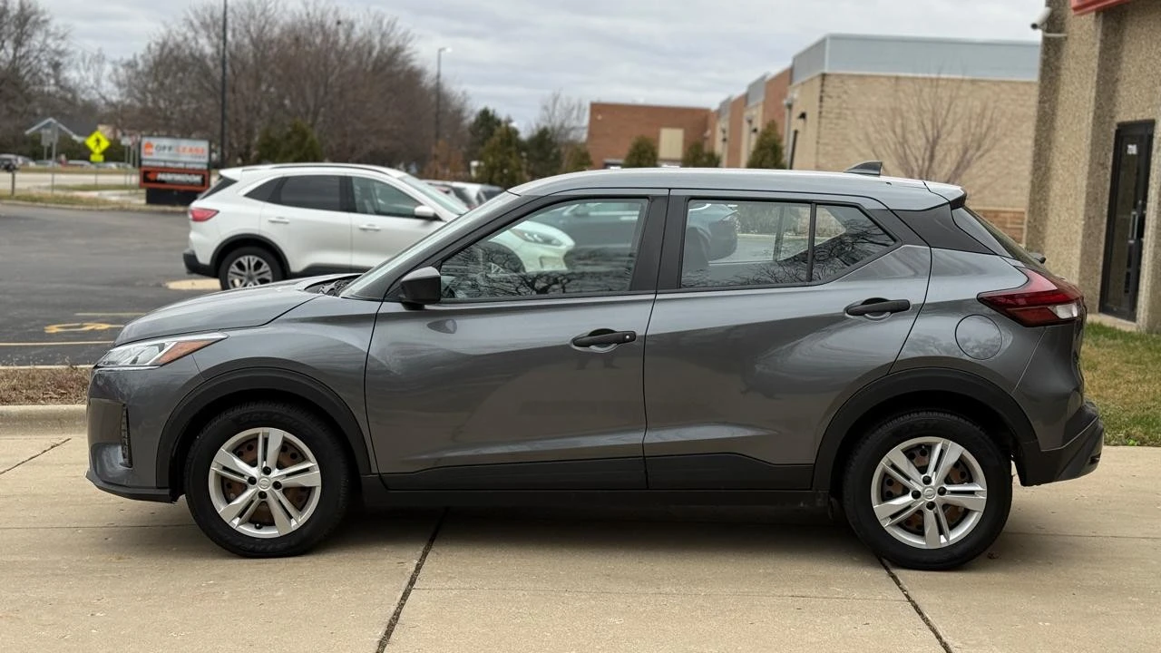 2023 Nissan Kicks - Image 4 of 21