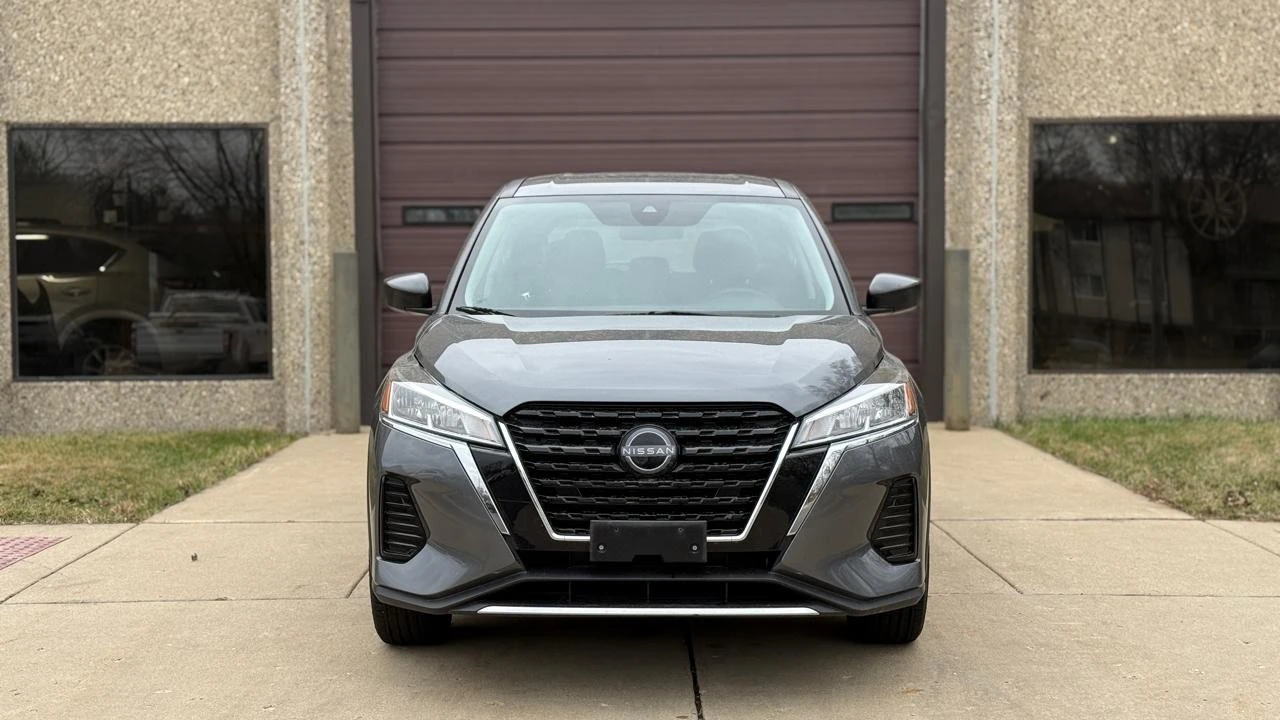 2023 Nissan Kicks - Image 2 of 21