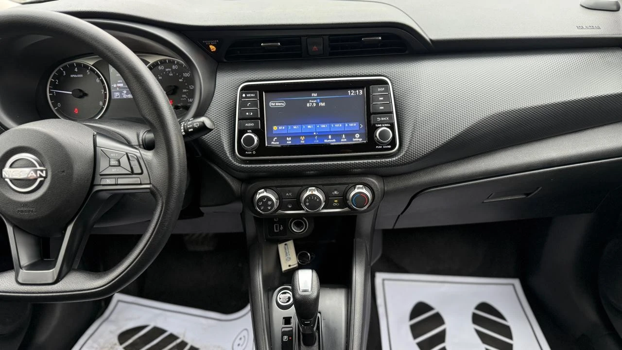 2023 Nissan Kicks - Image 16 of 21