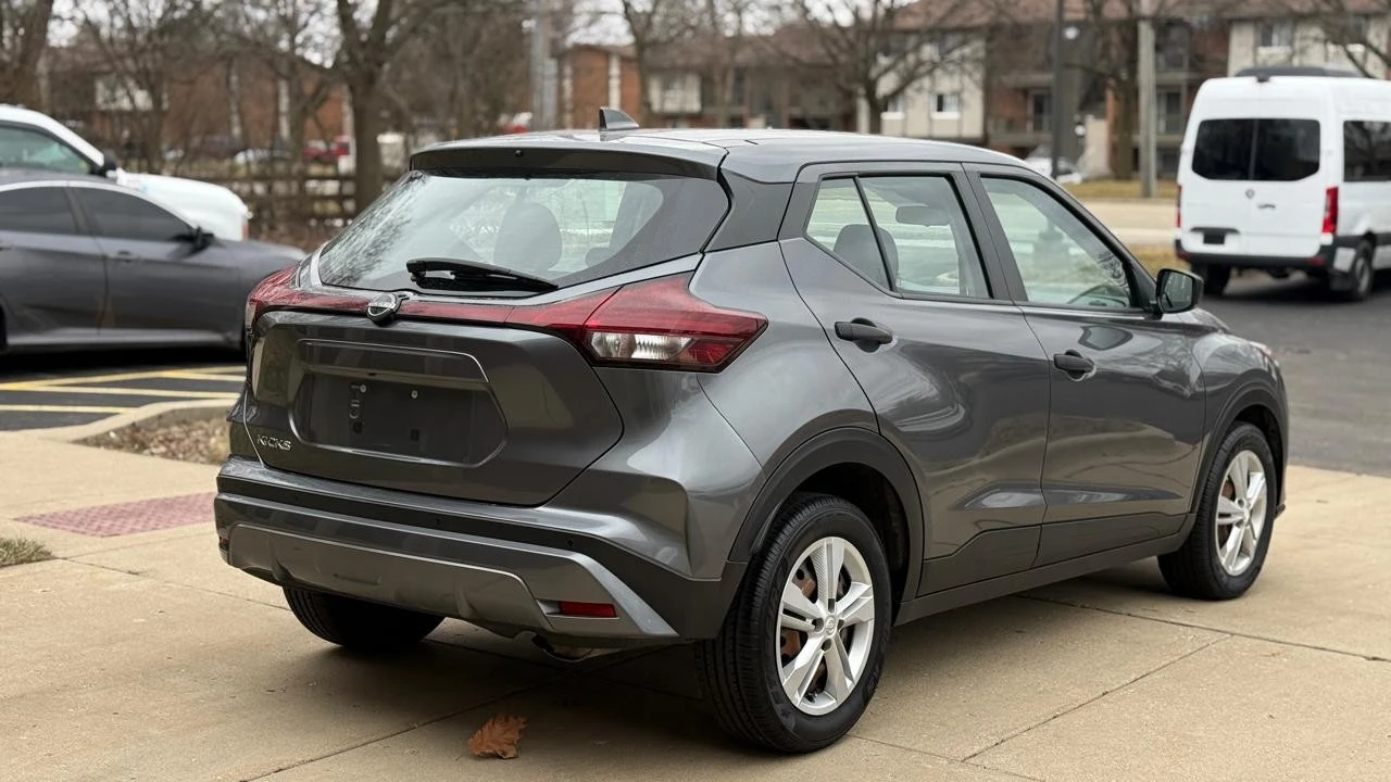 2023 Nissan Kicks - Image 7 of 21