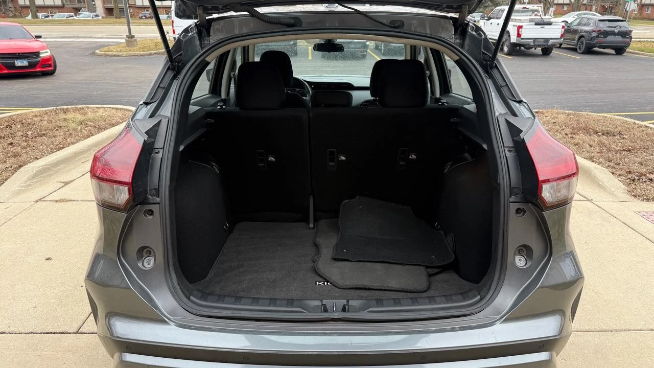 2023 Nissan Kicks - Image 21 of 21