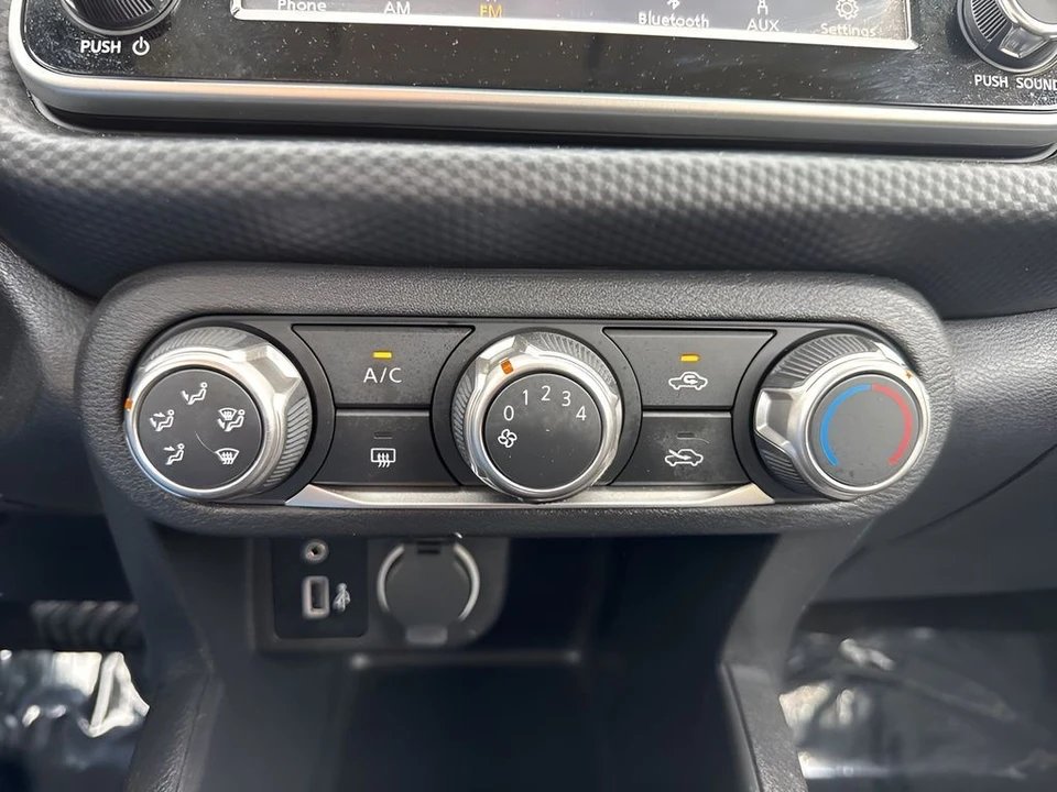 2023 Nissan Kicks - Image 17 of 21