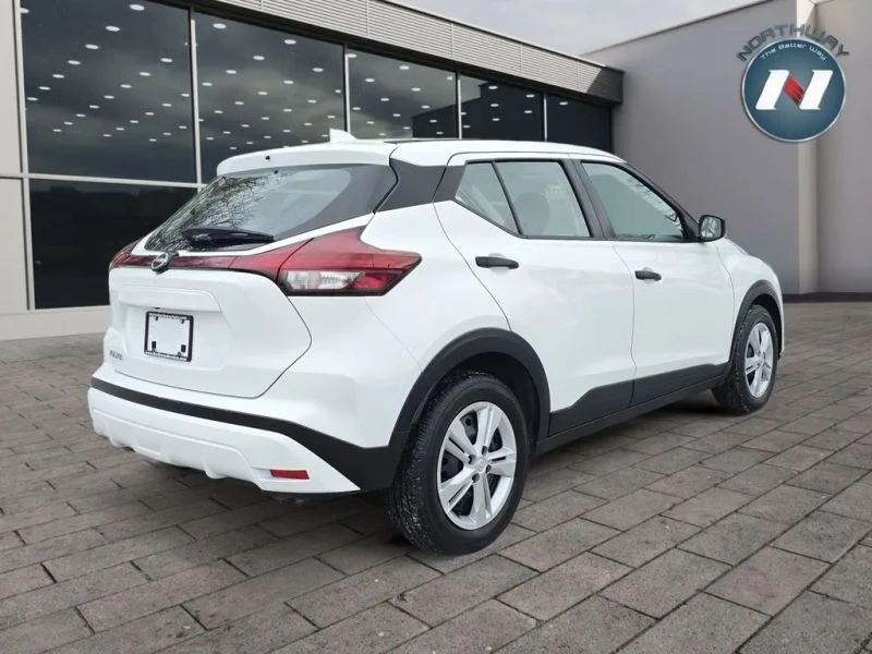 2023 Nissan Kicks - Image 5 of 12