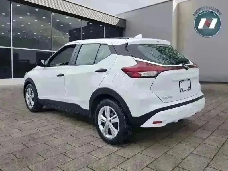 2023 Nissan Kicks - Image 3 of 12