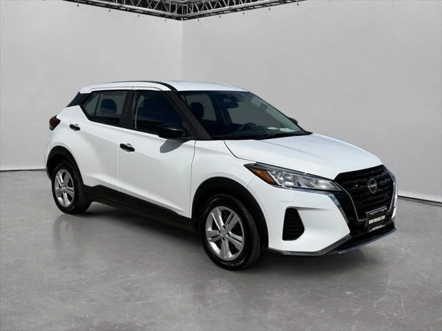 2023 Nissan Kicks - Image 6 of 24