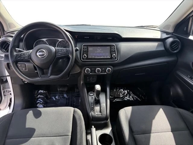 2023 Nissan Kicks - Image 11 of 24