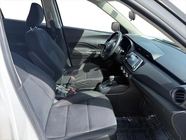 2023 Nissan Kicks - Image 15 of 24