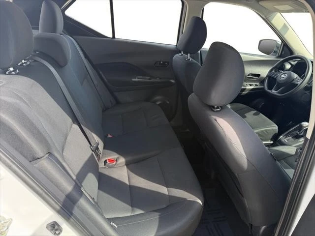 2023 Nissan Kicks - Image 17 of 24