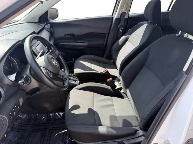 2023 Nissan Kicks - Image 10 of 24