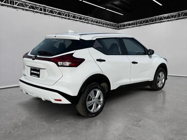 2023 Nissan Kicks - Image 5 of 25