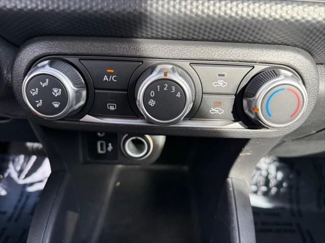 2023 Nissan Kicks - Image 22 of 25