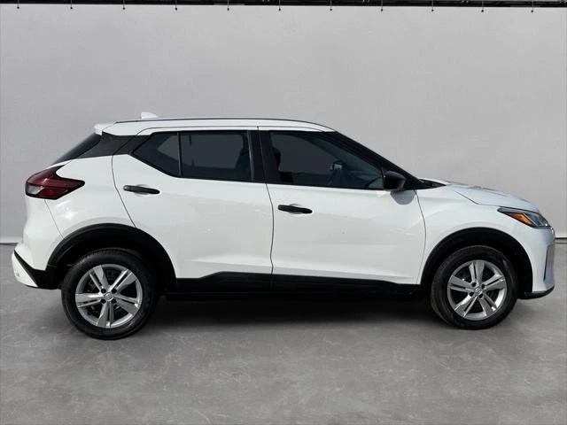 2023 Nissan Kicks - Image 6 of 25
