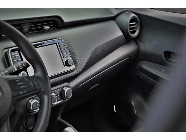 2023 Nissan Kicks - Image 11 of 19