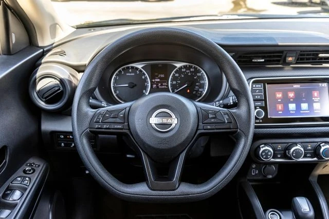 2023 Nissan Kicks - Image 27 of 31