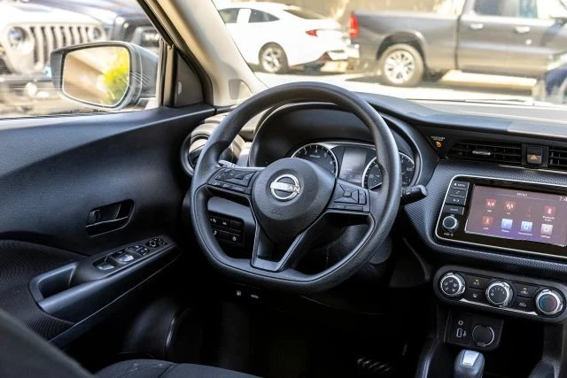 2023 Nissan Kicks - Image 28 of 31