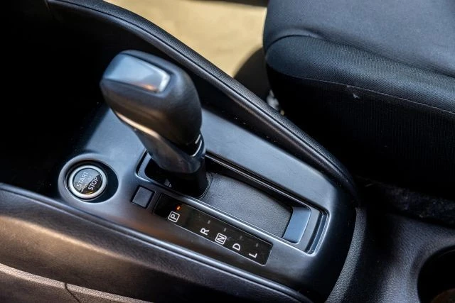 2023 Nissan Kicks - Image 23 of 31