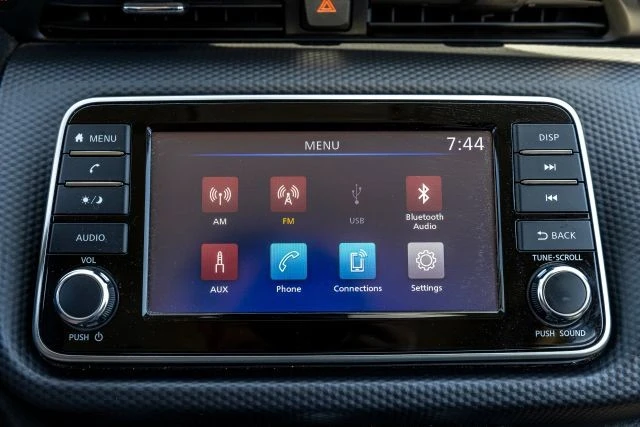 2023 Nissan Kicks - Image 19 of 31